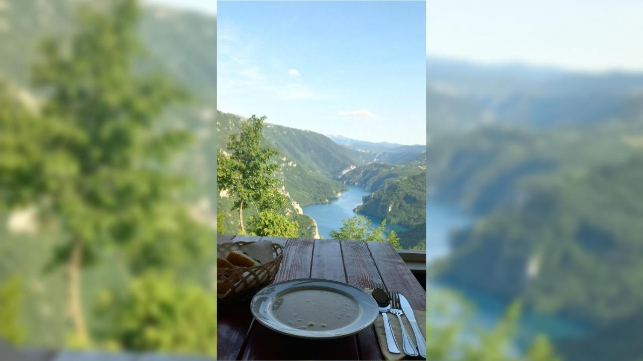 Rural Resort Tron Pluzine Luaran gambar