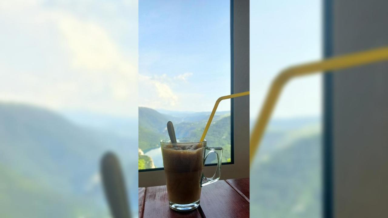 Rural Resort Tron Pluzine Luaran gambar